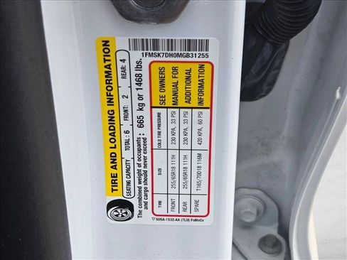 Used 2021 Ford Explorer XLT RWD image 14