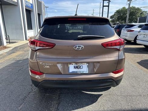 Used 2017 Hyundai Tucson SE image 8