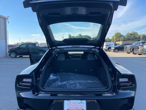 New 2027 Dodge Charger Scat Pack w/ Blacktop Package AWD/4WD image 32