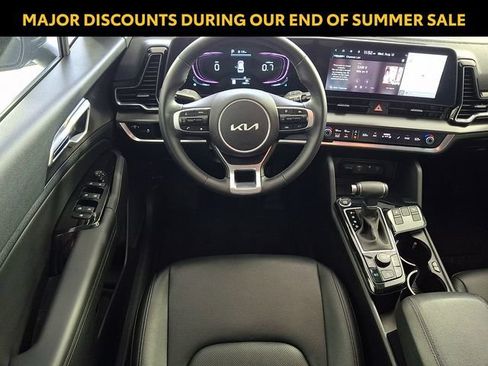 Used 2025 Kia Sportage EX FWD image 13