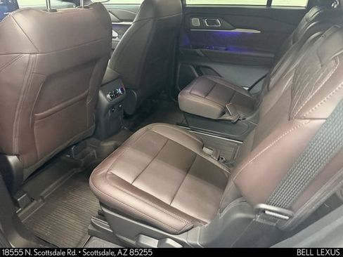 Used 2025 Ford Explorer Platinum w/ Ultimate Package AWD/4WD image 15