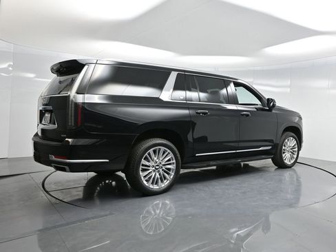 Used 2025 Cadillac Escalade ESV Premium Luxury image 58