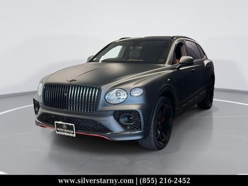 Used 2023 Bentley Bentayga Extended Wheelbase image 1