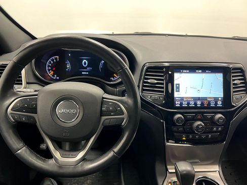 Used 2022 Jeep Grand Cherokee Limited image 19