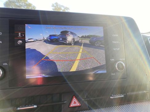 New 2024 Kia Sportage LX image 15