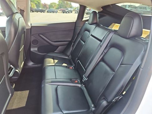 Used 2022 Tesla Model Y Performance AWD/4WD image 24