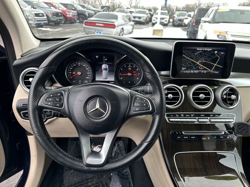 Used 2018 Mercedes-Benz GLC 300 GLC 300 image 18
