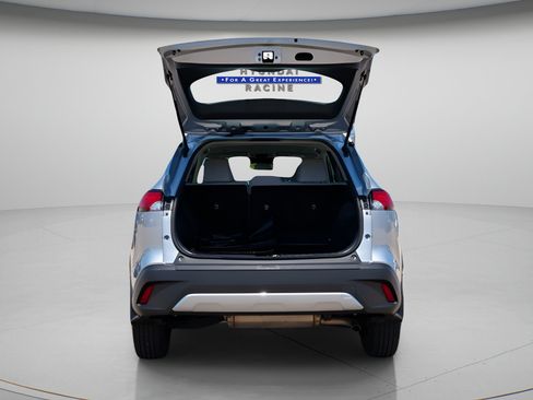 Used 2023 Toyota Corolla Cross L AWD/4WD image 10