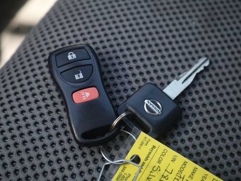 Used 2019 Nissan Frontier SV RWD image 22