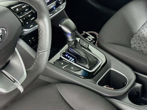 Used 2019 Hyundai Ioniq Plug-In Hybrid FWD image 30
