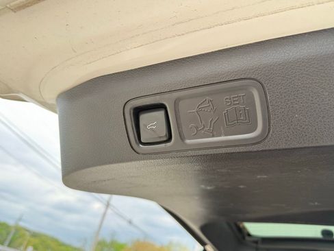 Used 2018 Ford Expedition Platinum AWD/4WD image 56