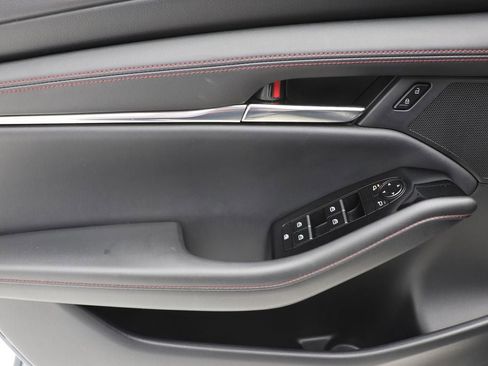 Used 2025 MAZDA MAZDA3 s image 14