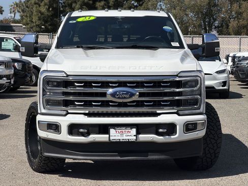 Used 2023 Ford F350 Platinum AWD/4WD image 2
