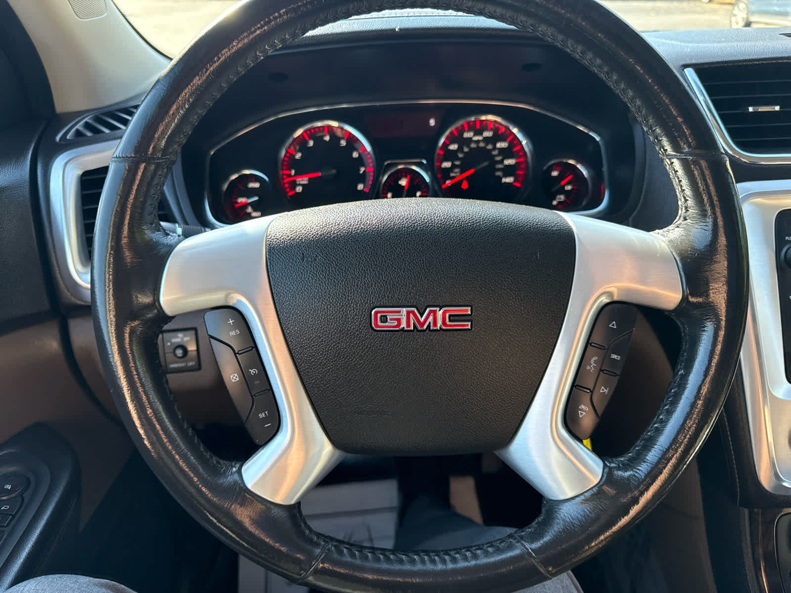 Used 2013 GMC Acadia SLT w/ Technology Package AWD/4WD image 22