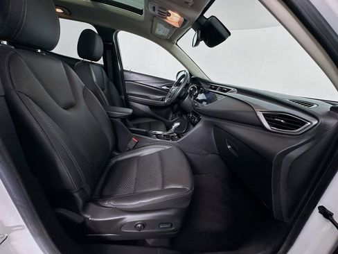 Used 2023 Buick Encore GX Essence w/ Experience Buick Package image 31