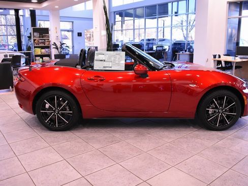 New 2025 MAZDA MX-5 Miata Grand Touring w/ Weather Package image 8