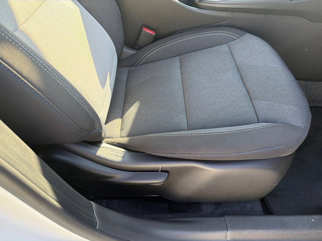 Used 2026 Chevrolet Trax LS FWD image 36