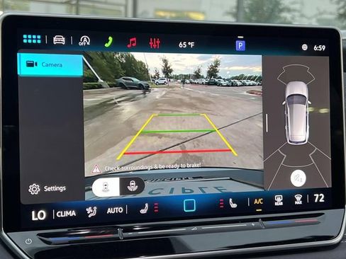 New 2026 Volkswagen Tiguan SE R-Line image 19