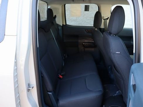 New 2025 Ford Maverick XL w/ Equipment Group 101A image 28