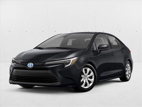 Used 2024 Toyota Corolla LE w/ LE Convenience Package FWD image 1