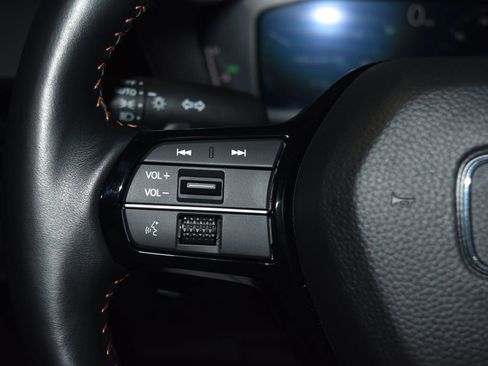 Used 2026 Honda CR-V Sport Touring image 9