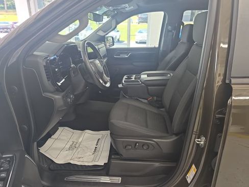 Certified 2023 Chevrolet Silverado 1500 LT AWD/4WD image 13