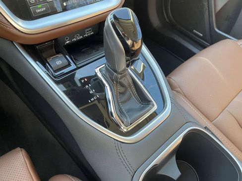 Certified 2025 Subaru Outback Touring XT image 25