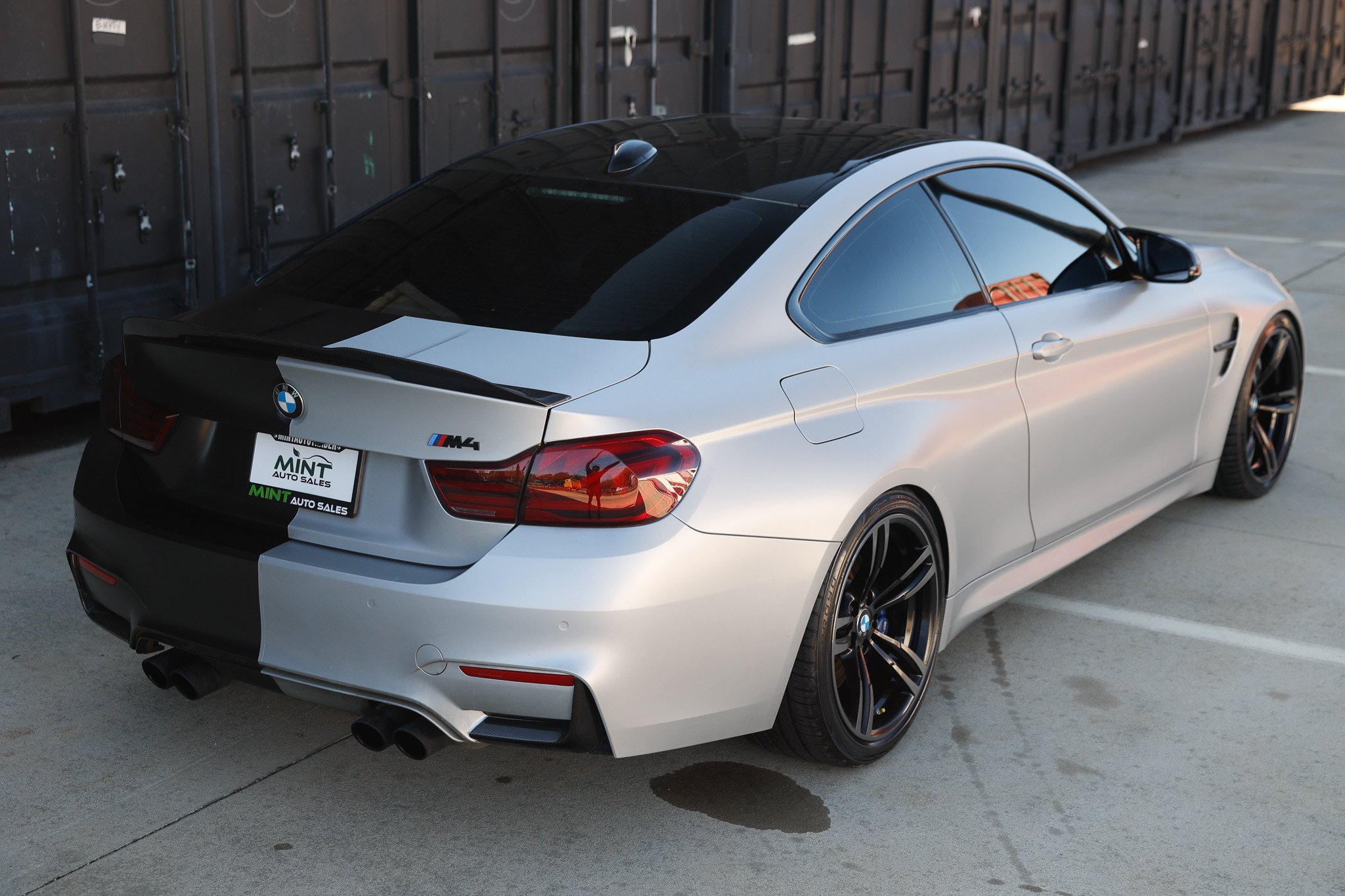 Used 2019 BMW M4 Coupe w/ Executive Package RWD image 15