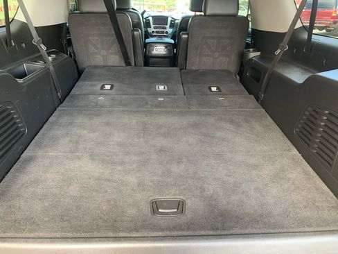 Used 2020 GMC Yukon XL SLT image 21