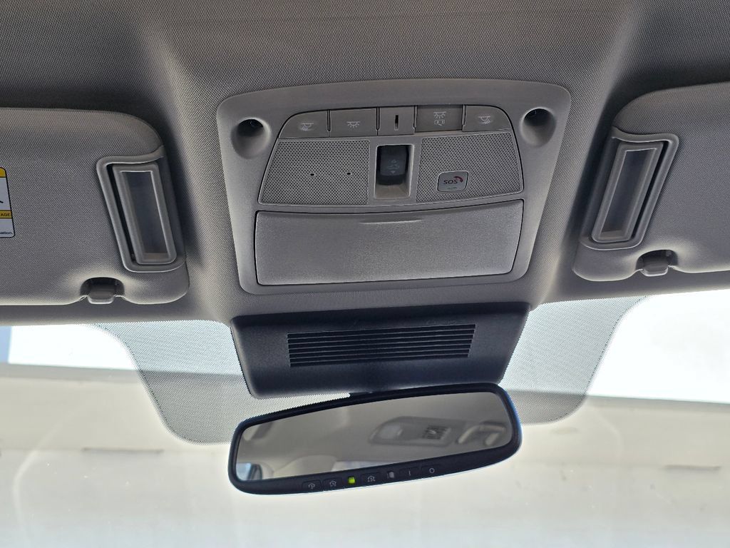 Used 2024 Nissan Armada SL w/ Captain's Chairs Package RWD image 23