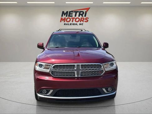 Used 2019 Dodge Durango SXT image 2