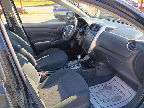 Used 2019 Nissan Versa SV image 14