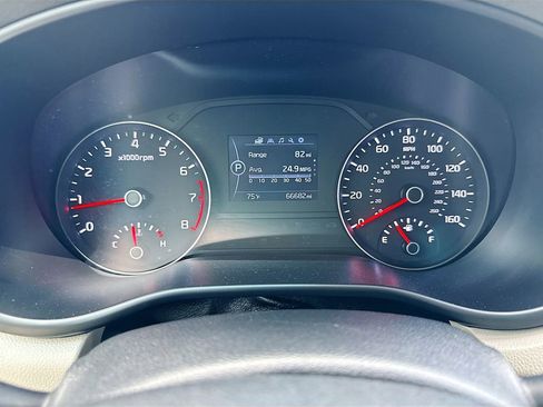 Used 2018 Kia Sportage LX w/ LX Technology Package FWD image 12