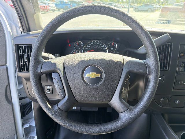 Used 2026 Chevrolet Express 2500 Extended w/ Driver Convenience Package RWD image 27