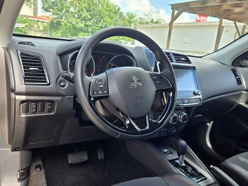 Used 2025 Mitsubishi Outlander Sport AWD image 15