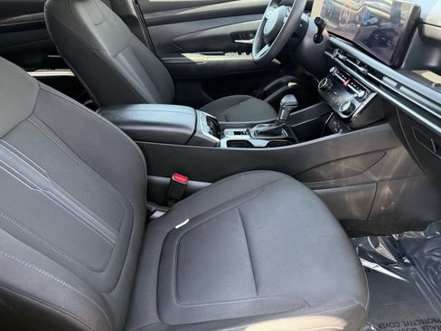 Used 2025 Hyundai Tucson SEL AWD/4WD image 31