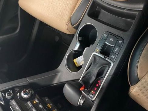 Used 2022 Kia Sportage SX image 14