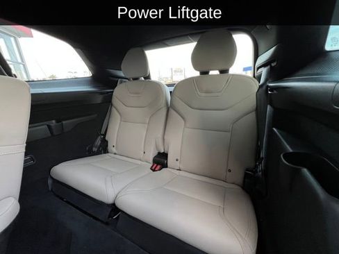 Used 2025 Volvo EX90 Ultra image 3