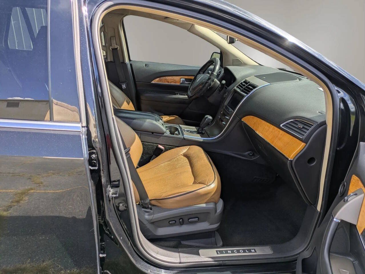 Used 2012 Lincoln MKX AWD image 34
