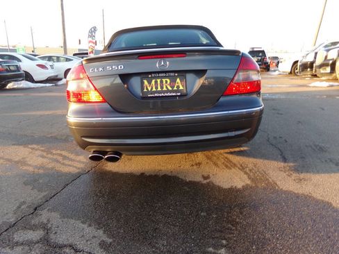Used 2009 Mercedes-Benz CLK 550 Cabriolet w/ Premium I Pkg image 39