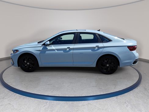 New 2026 Volkswagen Jetta SE FWD image 8