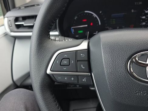 Certified 2025 Toyota Sienna XLE AWD/4WD image 24