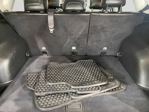 Used 2019 Jeep Compass Latitude w/ Cold Weather Group image 25