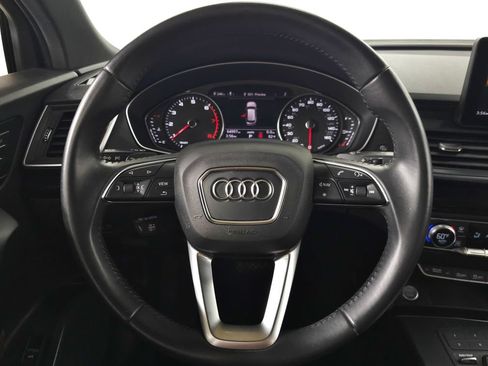 Used 2019 Audi Q5 2.0T Premium w/ Convenience Package AWD/4WD image 18