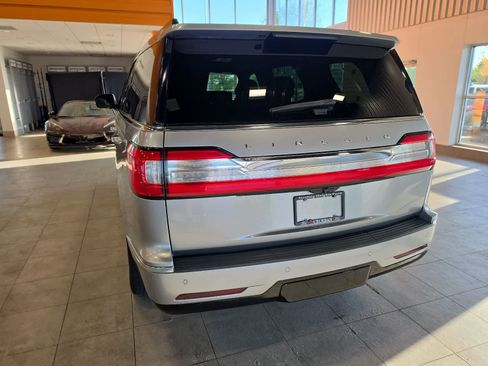Used 2020 Lincoln Navigator Reserve AWD/4WD image 10