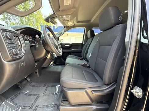 Used 2021 Chevrolet Silverado 1500 Custom Trail Boss w/ Safety Confidence Package AWD/4WD image 18