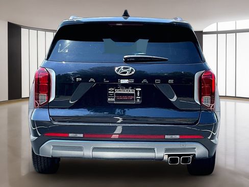 Used 2024 Hyundai Palisade SEL w/ Premium Package FWD image 5
