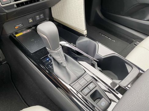 New 2026 Toyota Camry XLE AWD/4WD image 25
