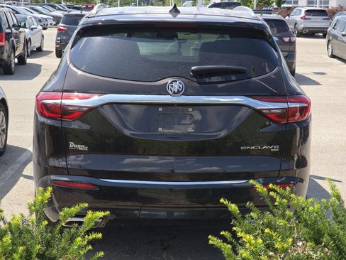 Used 2019 Buick Enclave Essence AWD/4WD image 6