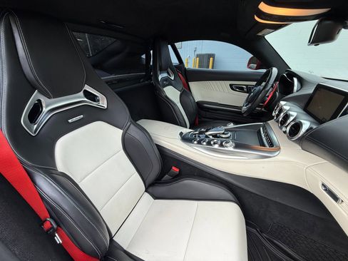 Used 2016 Mercedes-Benz AMG GT S image 19